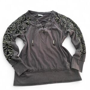 Y2k Black Long Sleeve Top Fleur De Lis Designs on the sleeves
